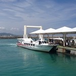石垣島離島ターミナルからフェリーで15分、竹富港に到着