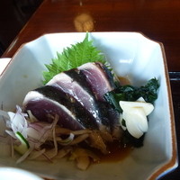 土佐料理 司 阪急グランドビル店 - 鰹のたたき