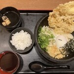 讃岐屋 - 料理写真:ごぼう天温玉ぶっかけうどん900円