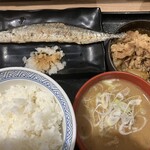吉野家 - 料理写真:牛さんま定食大盛り、豚汁変更