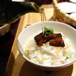 食べ比べ亭 - 〆にうなぎ。贅沢。