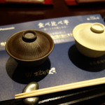 食べ比べ亭 - 小さい器がかわいい！わくわくします