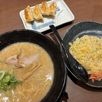 極旨醤油らーめん 一刻魁堂 - 料理写真: