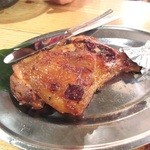 Robata kaba - いくらでも食べられそうな骨付きモモ肉　とっても柔らか～♪