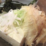 炉端かば - 昔懐かしい　木綿豆腐♪　海苔　おかかが醤油に絡んで美味しかった～♪