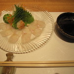 寿司 向月 - アイナメのお造り！ポン酢に付けていただきます！モッチリした刺身で味も濃厚な物です 