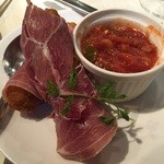 クワトロチンクエ - 「うずら串カツの生ハム巻き(380円)」