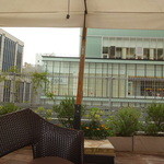 PATISSERIE TOOTH TOOTH　サロン・ド・テラス 旧居留地38番館店 - 店内テラス席