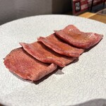 浜松町 たれ焼肉のんき 裏 - 