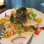 各地農園から届いた畠のサラダ
          