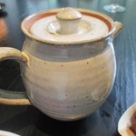 ラ・ボンヌターブル - 珈琲はポットで