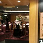 重慶飯店 - 重厚感抜群の入口