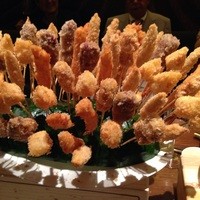 ケンゾーエステイトワイナリー 大阪 - メーカーズパーティーでの串カツ料理