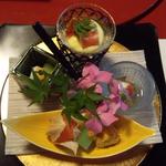 [旬菜]ほうずき温燻醍醐・生うに冬瓜寄せ・あおり酒盗和え・玉蜀黍のムース・雲丹・新じゅん菜・オクラ