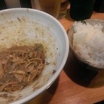 麺哲支店 麺野郎 - 芝麻辣まぜ麺-￥100ごはん(2015/6)