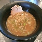 さんじ - 魚介豚骨味の正統派スープ！