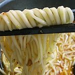 峰安閣 - 麺は細めの平麺