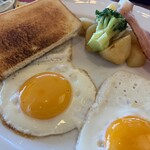ロイヤルホスト - 料理写真: