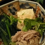 鶴に橘 - お揚げと小松菜の炊いたん なまり節を添えて