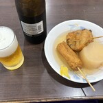 鳴門うどん - 料理写真:瓶ビールはアサヒスーパードライの中瓶
おでん×3