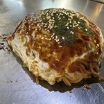 Denkou Sekka Ekimae hiroba ten - 肉玉イカ天（うどん）