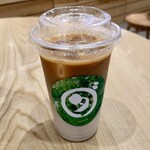 ダカフェ - ドリンク写真:ダージリンミルクティー（アイス） 620円