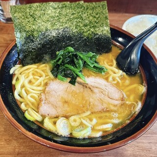 横浜家系 まるに家_0