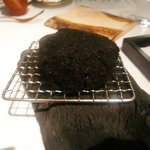 NARISAWA - いい感じのお肉です。（中身は後ほど）