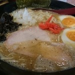 柴田商店 - とんこつみそ700円＋半熟味玉100円