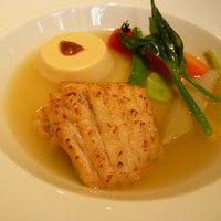 オーベルジュ・ド・リル サッポロ - 魚料理　エイヒレのムニエルとフランス産フォアグラのフラン　冬野菜と生姜の香るソース・ポトフ