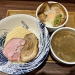 麺処 山城 - 料理写真: