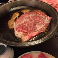 人形町今半 上野広小路店 - 仲居さんが焼いてくれます