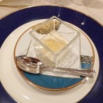 モン・フレーブ - ウニのジュレとクリームのアミューズ