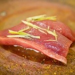 橘寿司 - 脂ののった春カツオ