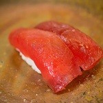 橘寿司 - 天然物 生本マグロ           赤身が1番美味しさがわかりますね