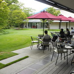 LYS - テラス席からの眺望