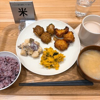 カフェ&ミール ムジ_0