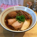 地球の中華そば - 醤油チャーシュー味玉入り