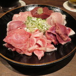 鳥茂 - 肉刺し盛合せ