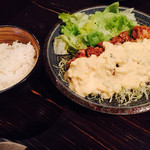 うまいもん屋 紀-NORI- - チキン南蛮とご飯の組み合わせ(❛ᴗ❛人)✧
      ビールもご飯も進む‼︎