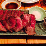 FUKUZUSHI - 和牛ステーキ(❛ᴗ❛人)✧
                        塩でシンプルに 肉の旨みを味わうのが好きです♪