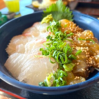 内浦漁協直営 いけすや_0