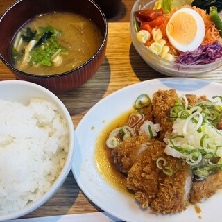 ぶいえいと_0