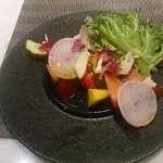 Lien - 2015年6月前菜のサラダ