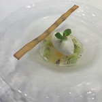 オーグードゥジュール メルヴェイユ 博多 - マンゴーとキウイフルーツのジュレ仕立て　ココナッツアイスクリーム