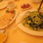 香港老飯店 - 清炒河蝦仁　蠶豆莧菜