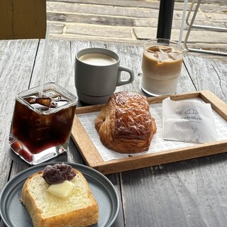 CAFE LA RUCHE_1