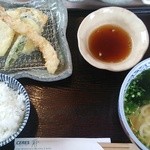 矢乃家 - うどん定食