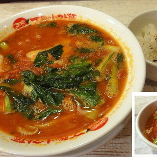 太陽のトマト麺_0