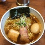 麺処 びぎ屋 学芸大学本店 - 味玉らーめん